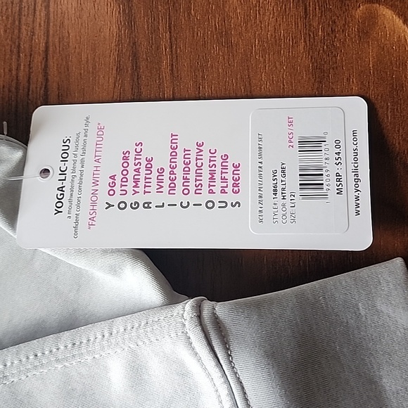 NICE TWO PIECE YOGA-LIC-IOUS - Picture 4 of 4